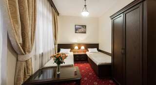 Гостиница Санаторий «Золотой Колос» Сочи Стандартный двухместный номер с 1 кроватью или 2 отдельными кроватями-6