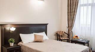 Гостиница Санаторий «Золотой Колос» Сочи Улучшенный двухместный номер с 1 кроватью или 2 отдельными кроватями-1